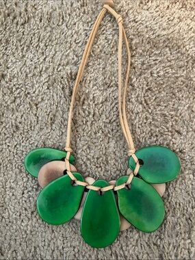Tagua Amigas nuts Green Teardrop Statement Necklace - crafted from Tagus nuts.